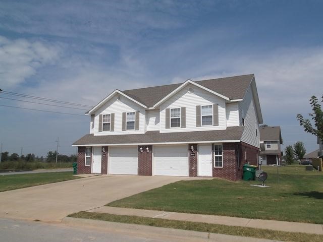 Showings start August 1st once vacant. Additional $75/month for 6-month lease term.