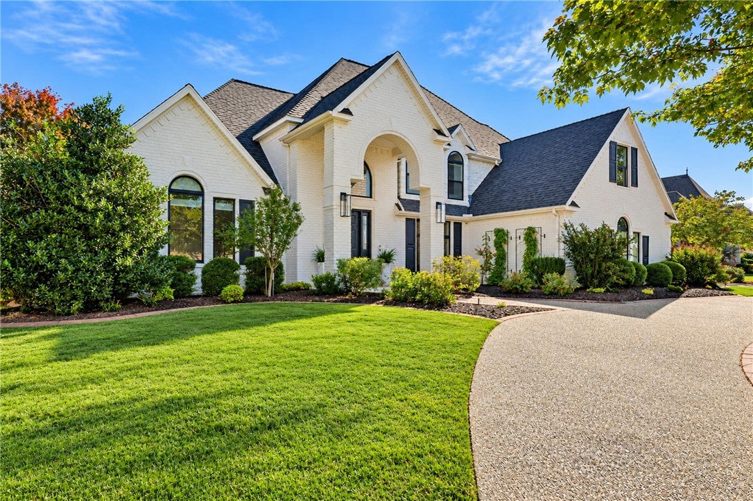 11 S Sherwood Drive