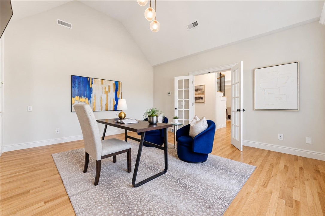 11 S Sherwood Drive