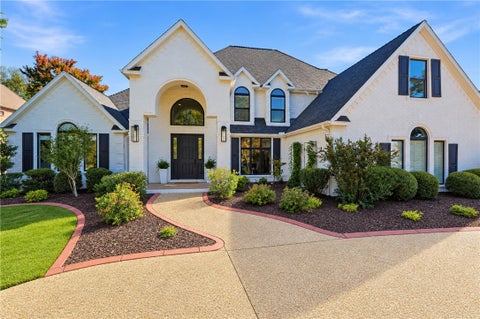 Photo of 11 S Sherwood Drive, Rogers, AR 72758 (MLS # 1365834)