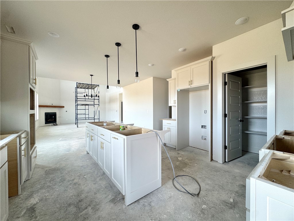 Lexington-Sub Rogersw - Residential