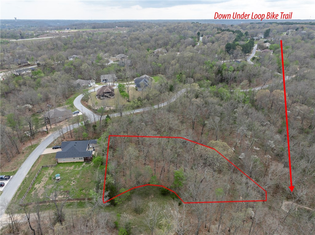 Macon Sub Bvv - Land