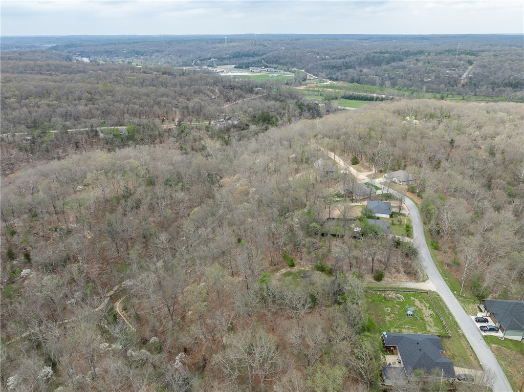 Macon Sub Bvv - Land