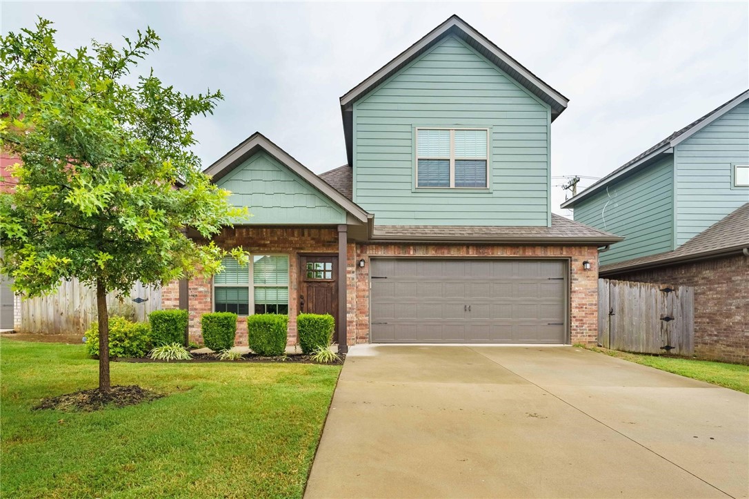 Four bed two and a half bath house with granite counter tops, two car garage, a back patio, and all appliances included. This neighborhood also features a community pool and is conveniently located a short drive away from the major roads that access downtown Bentonville.
