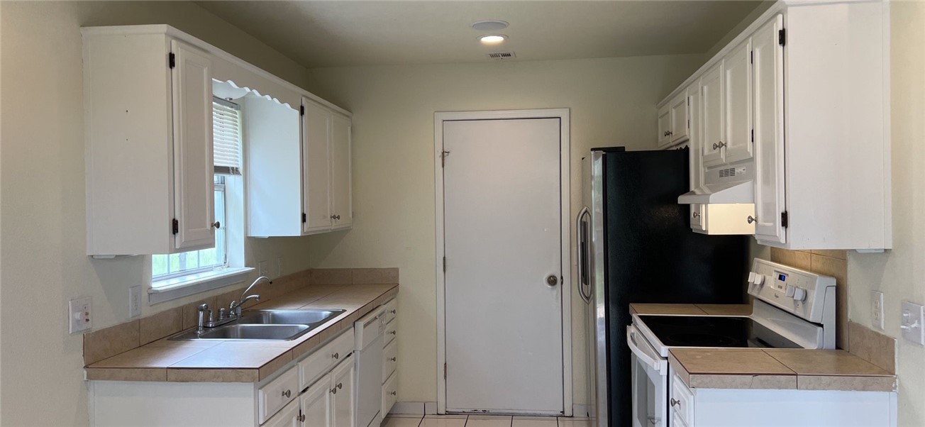 Monte Ne Village - Residential Lease