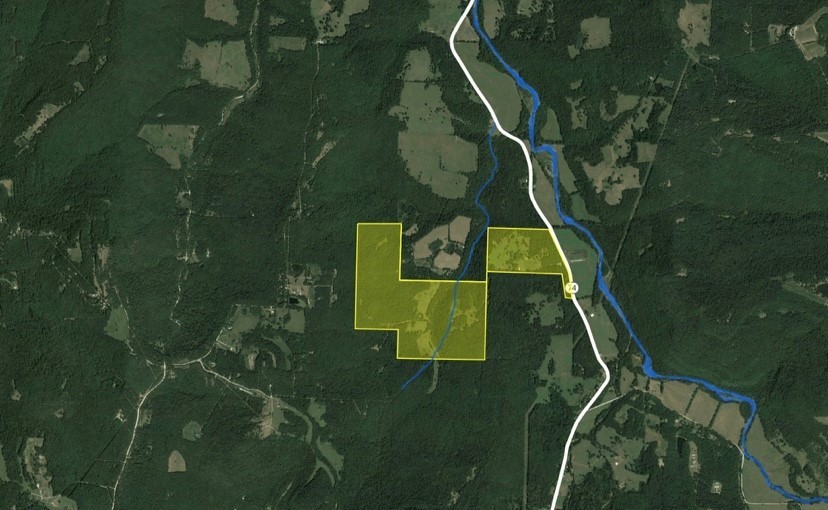 ⢠Turnkey Ranch/Farm in the heart of Rapidly Growing
Northwest Arkansas
⢠One-of-a-kind property with mature trees and a great mix of
open pasture and hardwoods
⢠Upside long-term development potential
⢠Extremely fertile dark black soil with natural clover
⢠17 miles from the University of Arkansas
⢠46 miles to Walmart home offices and Beaver Lake
⢠High yielding hay operation with 3-4 cuts per year providing
significant income
⢠Upside opportunity to add cows. Most parcels have
perimeter fencing and have been surveyed
⢠Blacktop frontage to property driveway
⢠2 access points, one from Whitehouse Road, the other from
Mushroom Road
⢠All easements are recorded and permanently conveyed with
the property
⢠Trophy Whitetail Deer, Turkey, Bear, and occasional Hog
hunting
⢠Multiple deer stands and food plots and 2 ponds
⢠Trace Branch Creek runs through the middle of the property