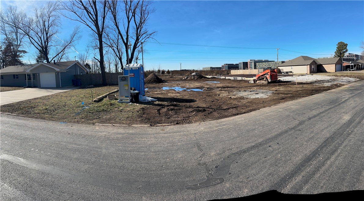 SKYVIEW ACRES-BENTONVILLE - Residential