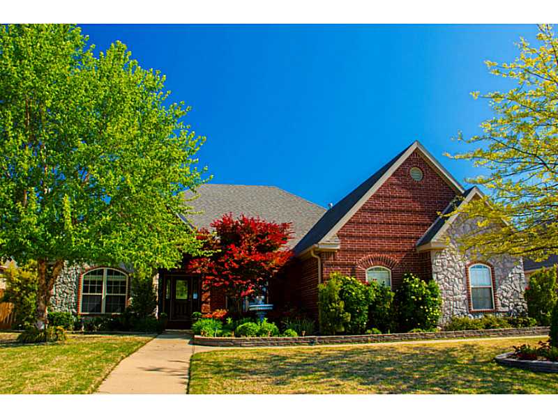 3/4" Hickory distressed flooring, thick crown molding and 12' ceiling welcomes you into this beautiful, one level 4BR/2.5BA, 3 car garage home. Large Master and Bath w/ Tray ceilings. Extra detached carport to the side perfect for parking boat or extra,vehicle. SS appliances, gorgeous cabinets, 1 1/2" granite countertops, & LED U/C lighting makes this a dream kitchen! Home has New carpet & paint. Spacious back porch, additional patio area, & upgraded guttering. Neighborhood pool & playground.