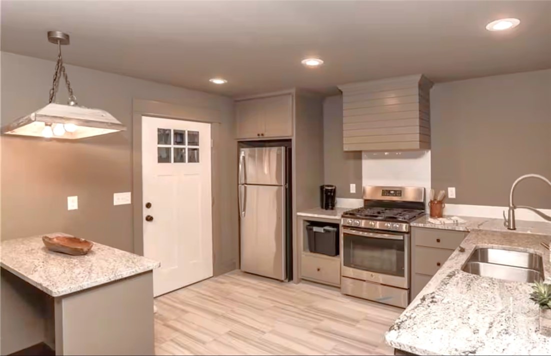 30-20-30-BENTONVILLE - Residential Lease