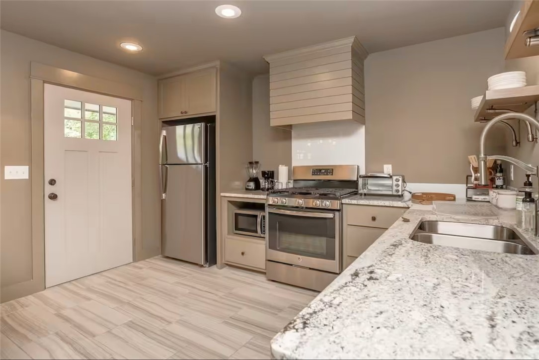 30-20-30-BENTONVILLE - Residential Lease