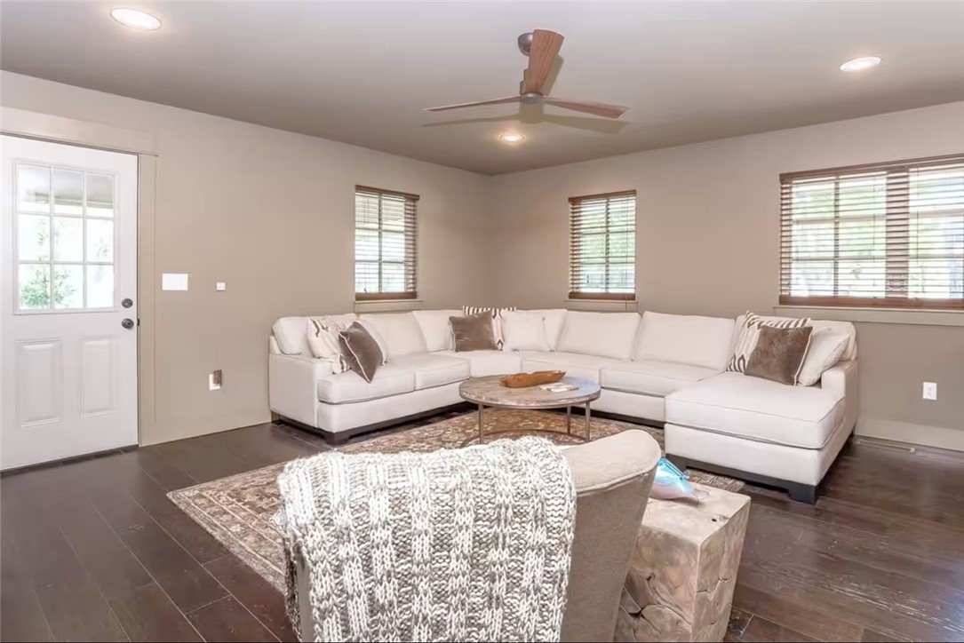 30-20-30-BENTONVILLE - Residential Lease