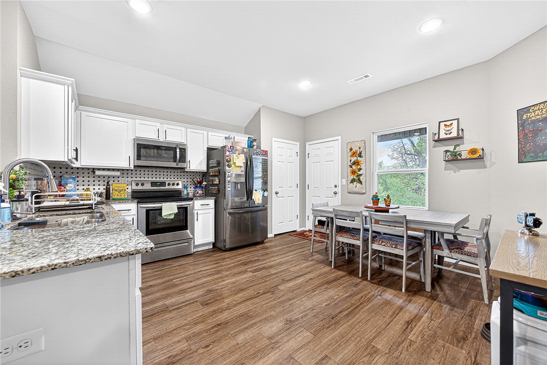 Creekside Meadows - Residential