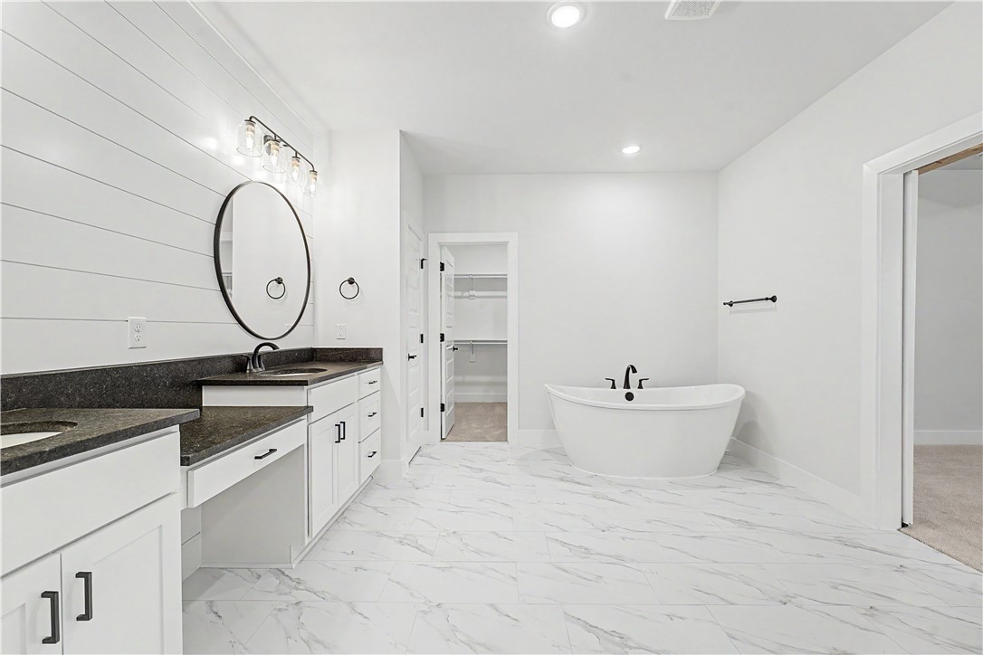 Diamond Estates Ph V Centerton - Residential