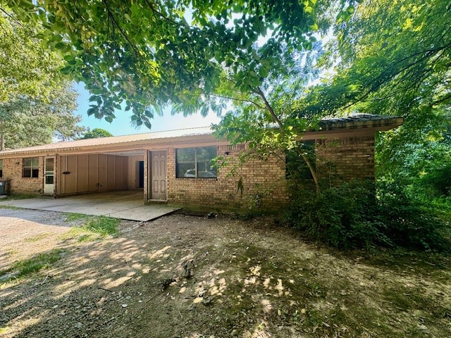 Unit off Double Springs Rd in Fayetteville ready in November! 2 bed, 1 bath with eat in dining. Tenant responsible for lawn care and all utilities. Unit to be cleaned. We process applications as we receive and once an application is approved, we reach out for deposit. Deposit secures the unit not the application. Please be aware of scams. Our application process is to be paid online through a secure portal, and we do not accept cash, CashApp, Venmo, and/or PayPal. Member of owning entity holds valid AR real estate license. No showings until after October 23 - please do not use ShowingTime