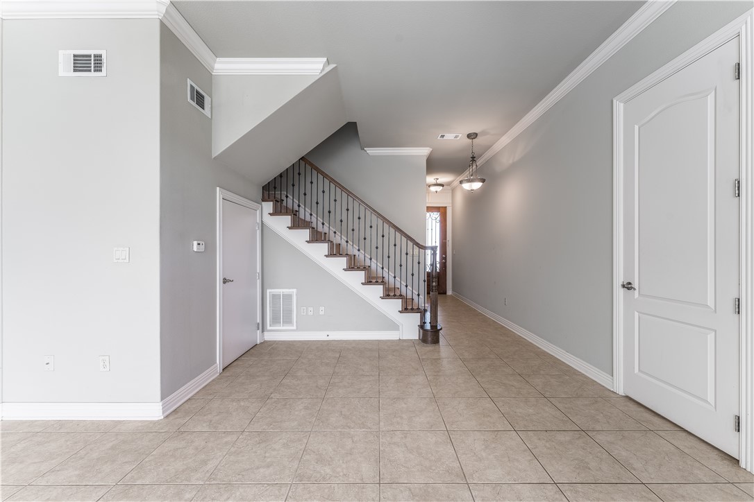 Peaks Ph Ii, The Rogers - Residential Lease