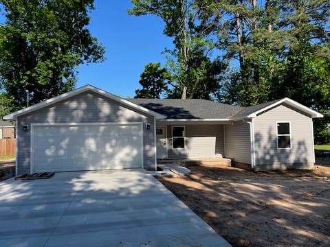 Photo of 1620 S Boston Place, Russellville, AR 72801 (MLS # 1346740)