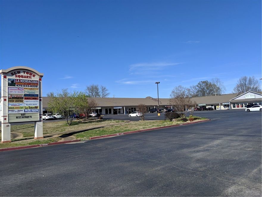 Great Opportunity w/ This Rogers Retail Strip Center w/ A Lot Of Upward Potential. Located Just Off Of Walnut And Dixieland w/ High Traffic Counts. Surrounded By Numerous Other Retail - CVS, Hobby Lobby, Frisco Station Mall, Walmart, Etc.