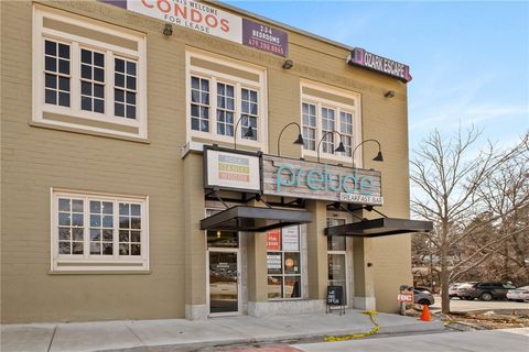 Photo of 509 W Spring Street 145 #145, Fayetteville, AR 72701 (MLS # 1336094)