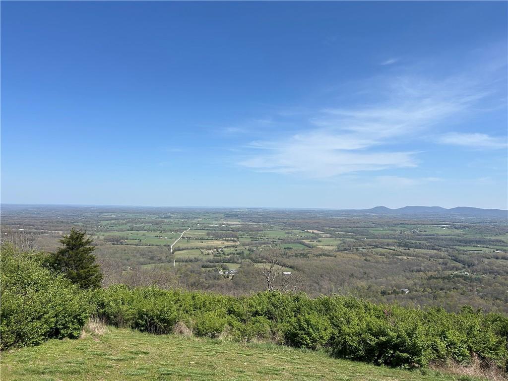Top of the World Est - Residential