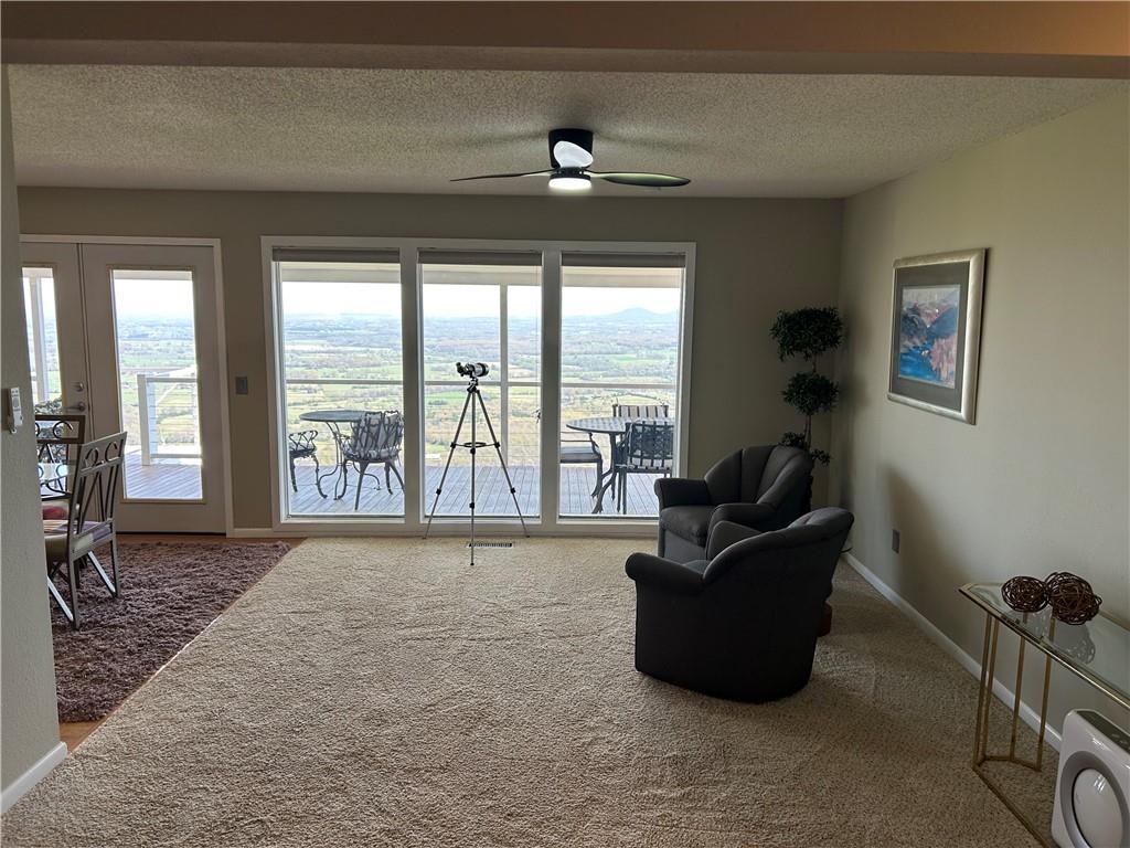 Top of the World Est - Residential