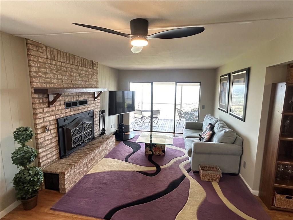 Top of the World Est - Residential