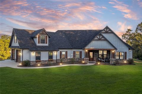 Photo of 595 S Oakwood Trail, Noel, MO 64854 (MLS # 1326954)