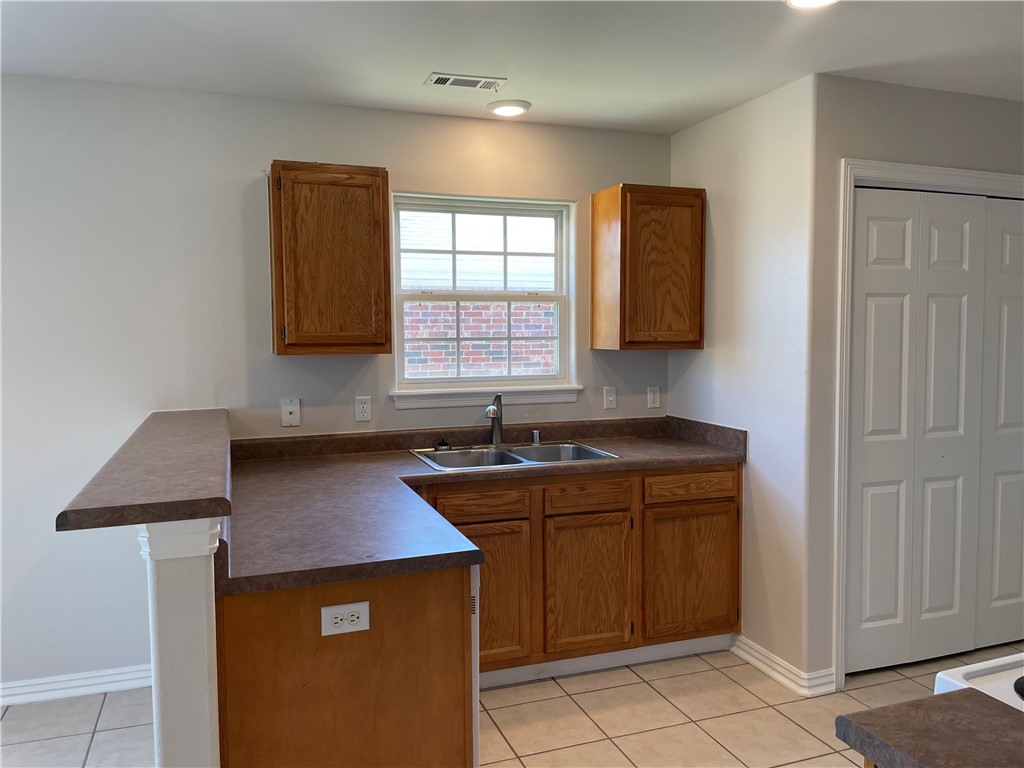 Carriage Square Sub Bentonville - Residential Lease