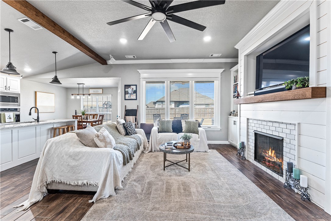 Elkhorn Ridge Sub Ph Iv Pea Ridge - Residential