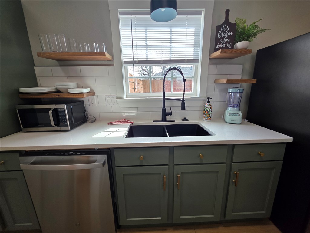 33-20-30 Bentonville - Residential Lease