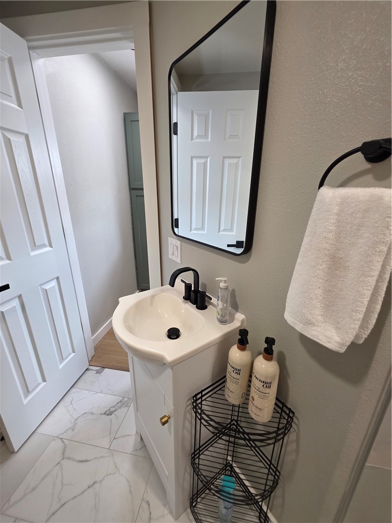 33-20-30 Bentonville - Residential Lease