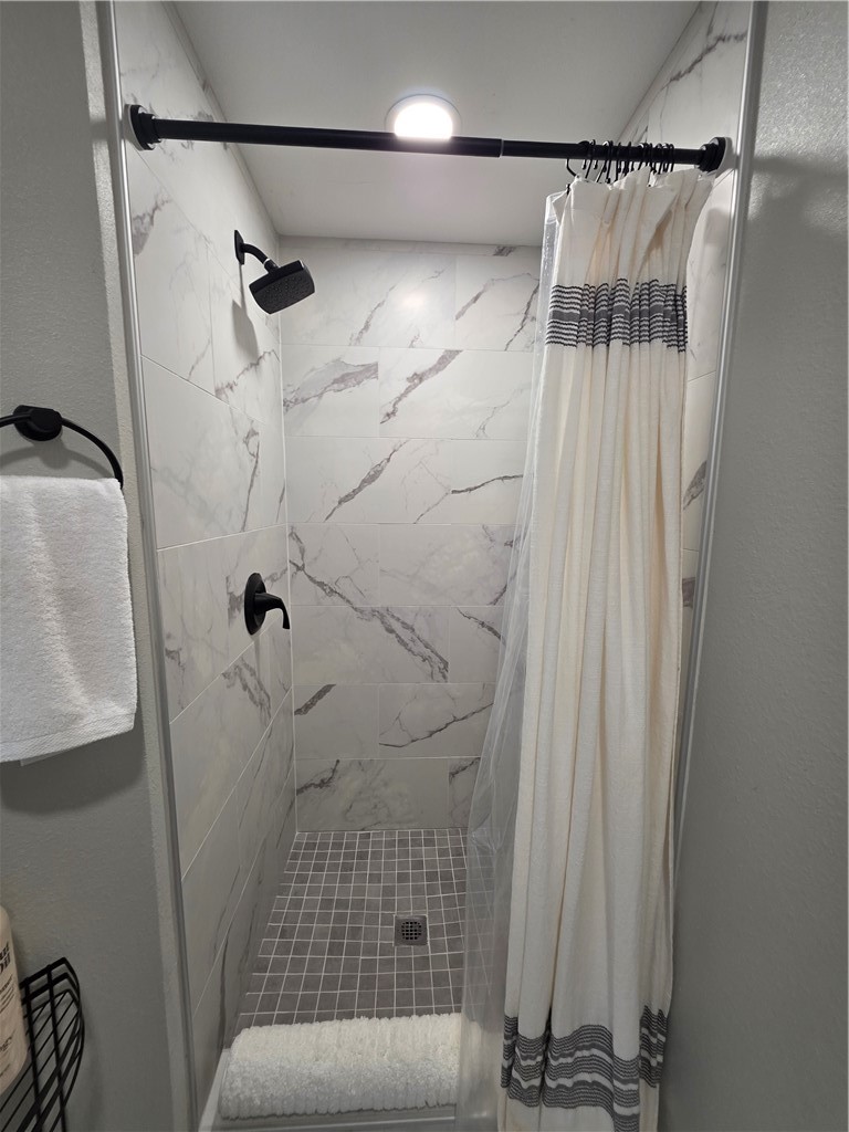 33-20-30 Bentonville - Residential Lease