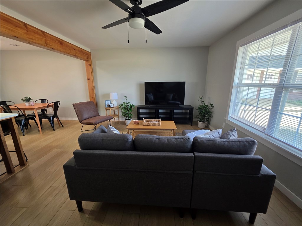 33-20-30 Bentonville - Residential Lease