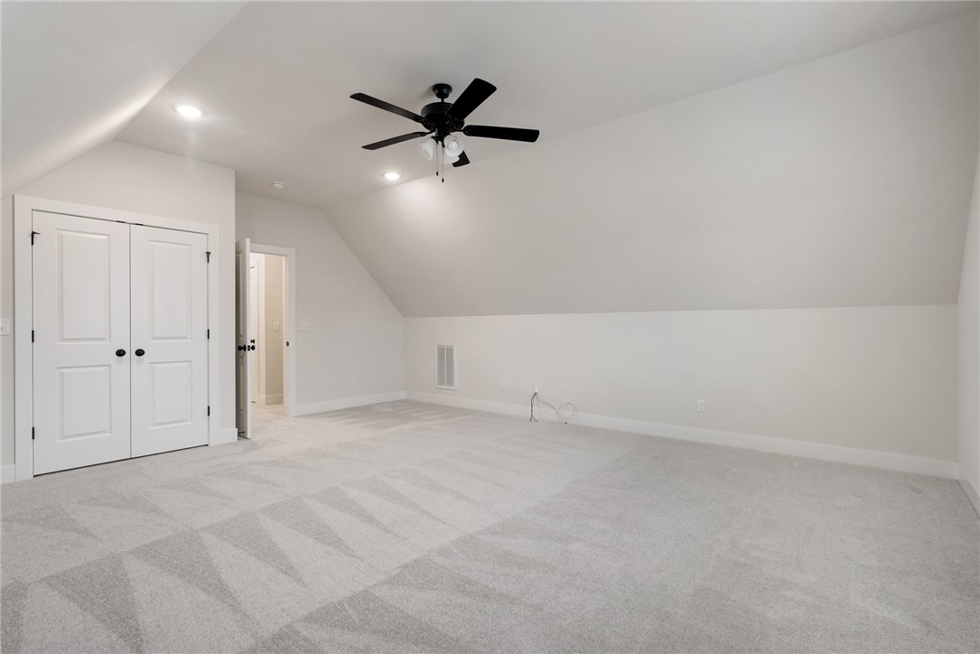 Woodhaven Manor Sub Rogers - Residential