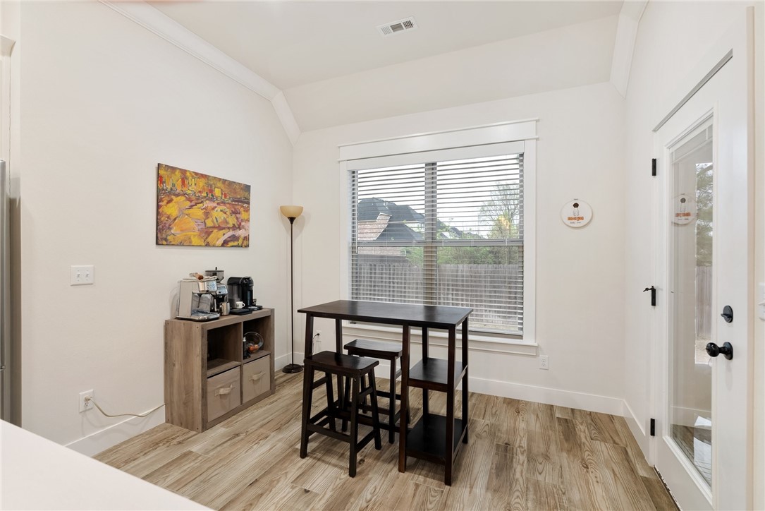 Woodhaven Manor Sub Rogers - Residential
