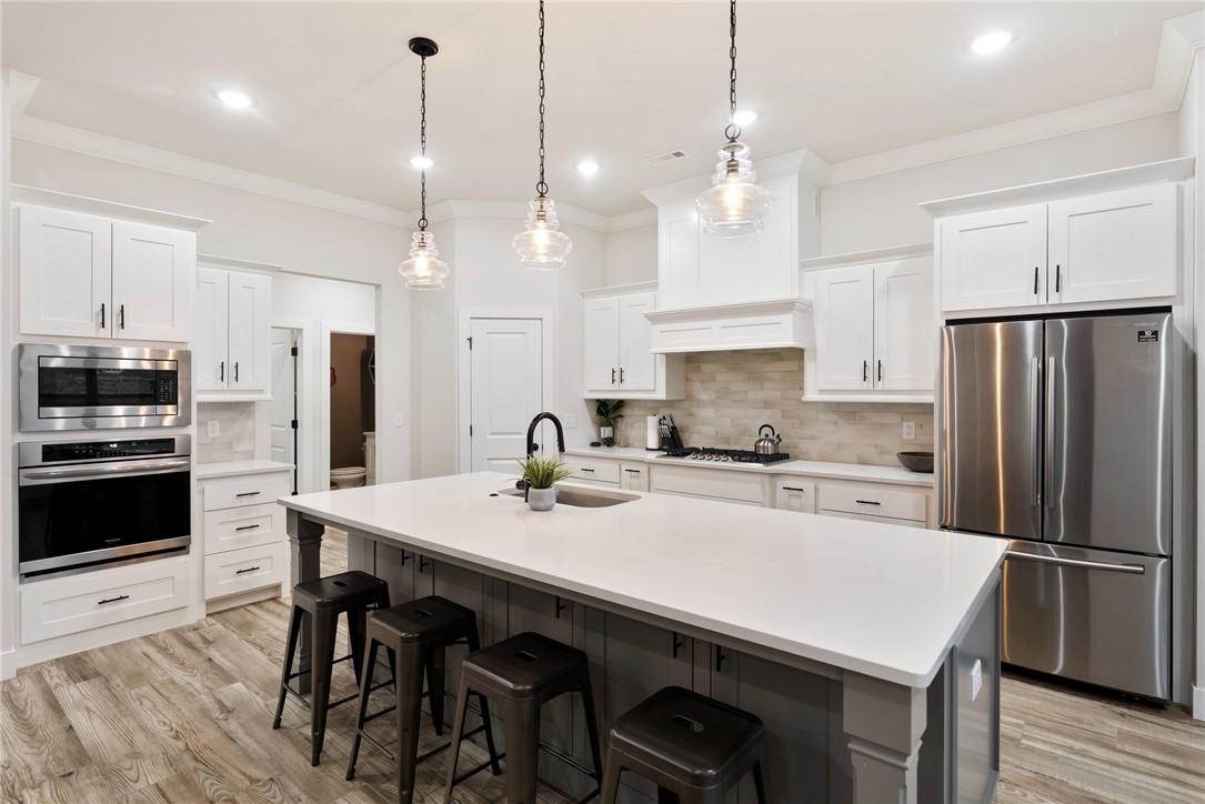 Woodhaven Manor Sub Rogers - Residential