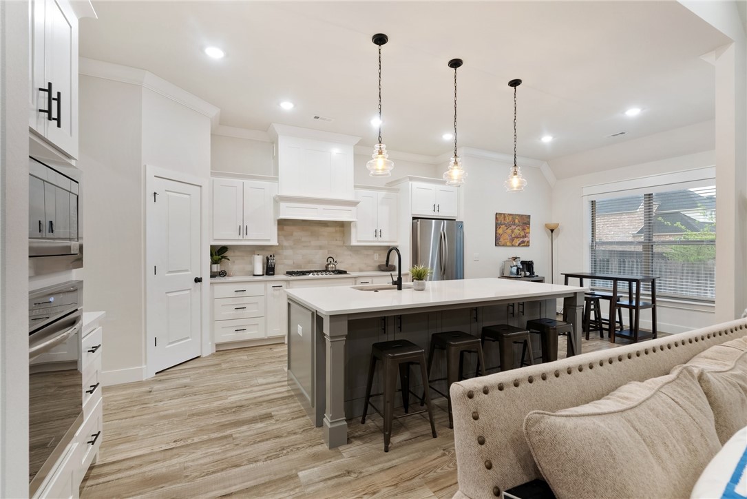 Woodhaven Manor Sub Rogers - Residential