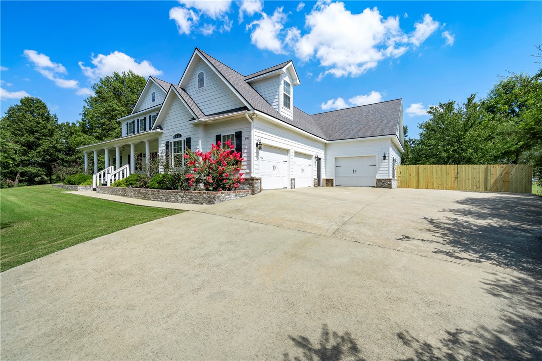 Elm Springs Outlots - Residential