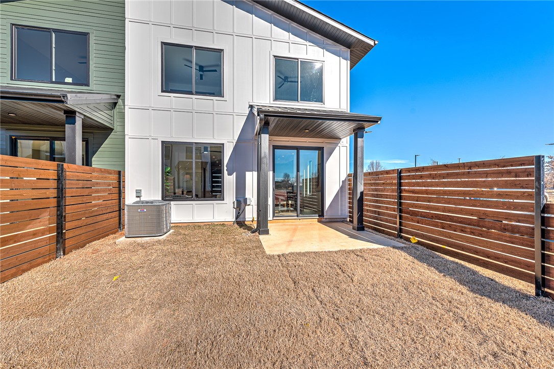 PARKSIDE SUB-LOWELL - Residential Lease