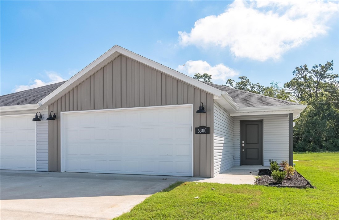 Woodward Park Ph I Highfill - Residential Lease