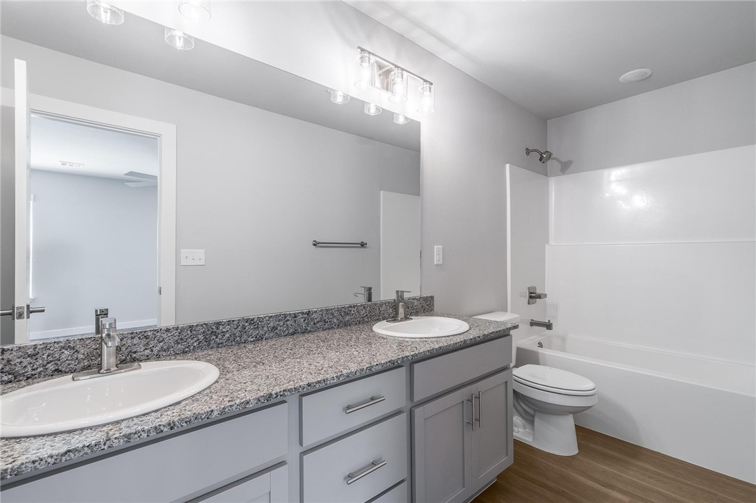 Woodward Park Ph I Highfill - Residential Lease