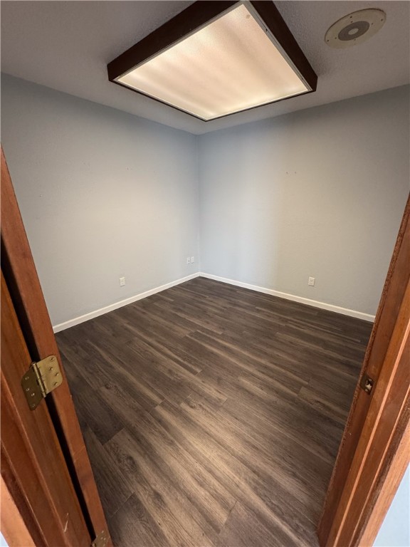 CENTER ONE HORIZONTAL-ROGERS - Commercial Lease