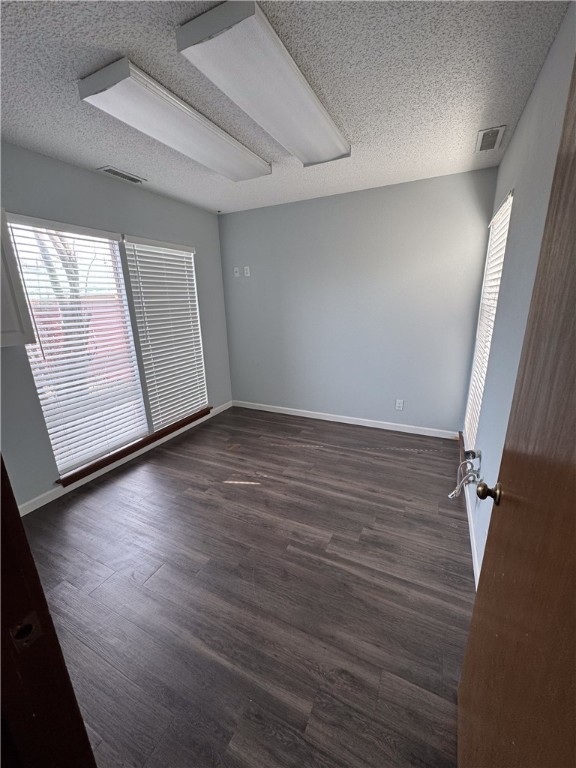 CENTER ONE HORIZONTAL-ROGERS - Commercial Lease