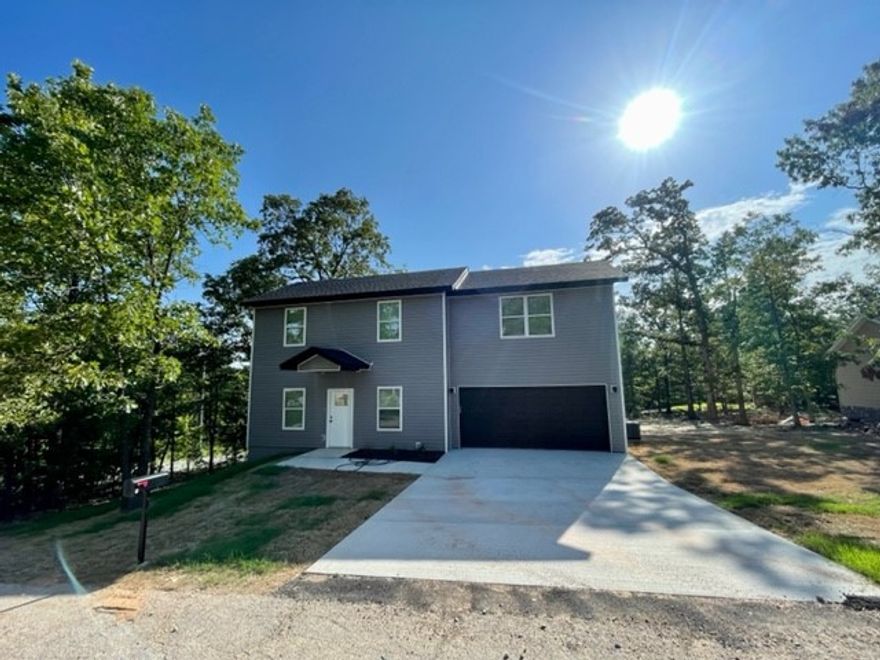 Beautiful 3 bedroom, 2.5 baths with gorgeous custom cabinets, custom tile shower, and a cozy back porch. You will love cooking and entertaining with the open kitchen and living room. This will not last long, don't miss out!
