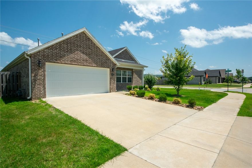 Beautiful and modern four year old home located in Farmington in Cedar Crest subdivision. This home features a large open concept which is great for entertaining! Or find your oasis in the private primary suite with large walk in closet and access to the covered patio. This subdivision features a community playground and a pool- making it the ideal for the whole family. Location is within walking distance to elementary school and close to the U of A, with easy access to all of the wonders of NWA.