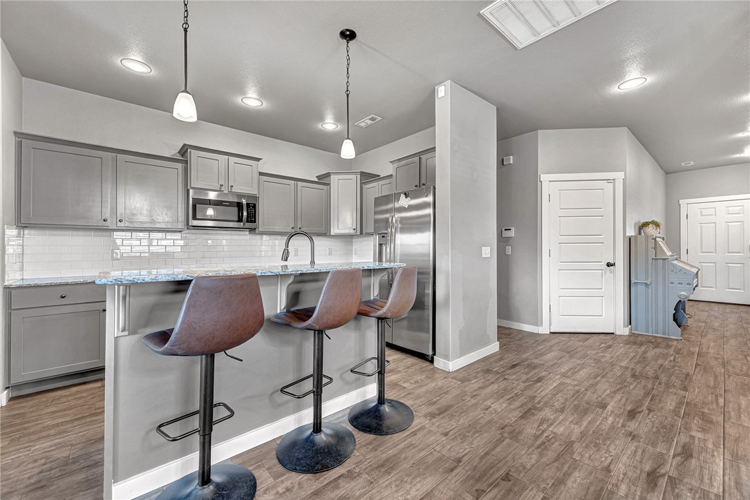 Emerald Point - Residential