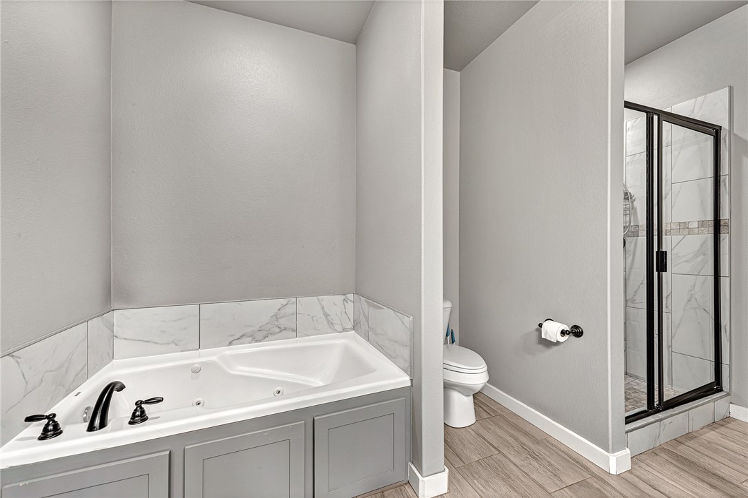 Emerald Point - Residential