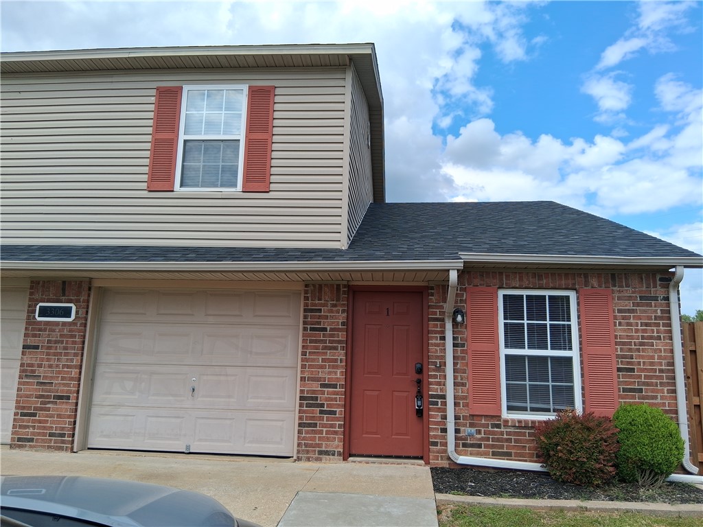 Carriage Square Sub Bentonville - Residential Lease