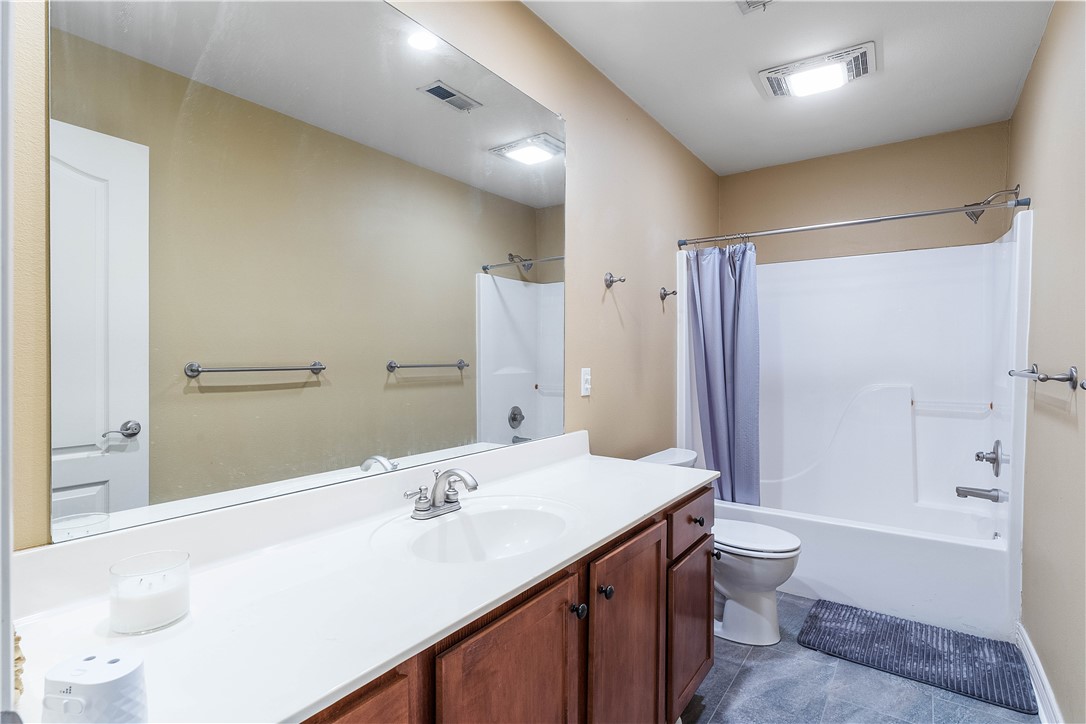 Homes At Oakmont Horizontal Prop Rogers - Residential