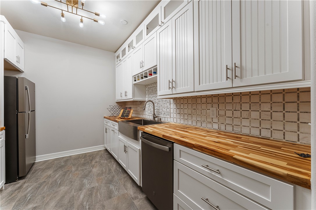 Homes At Oakmont Horizontal Prop Rogers - Residential