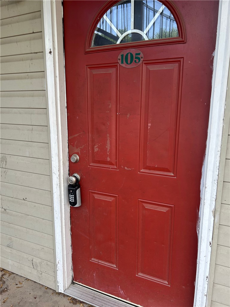 Hayes Sub In Hayes First Add - Residential Lease